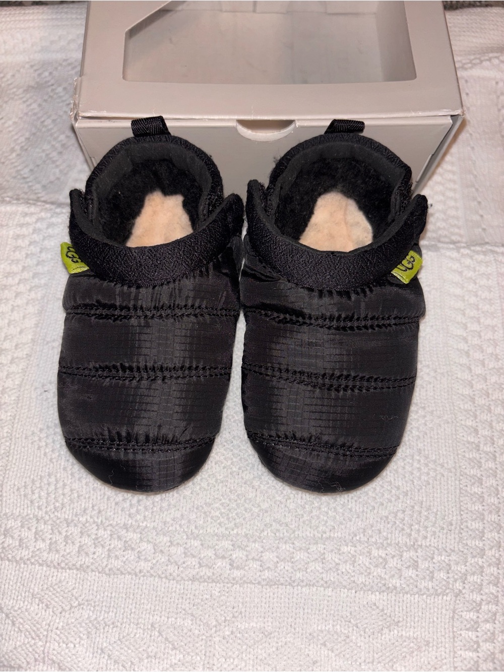 Toddler Black Cozy Quilted Slip-On booties